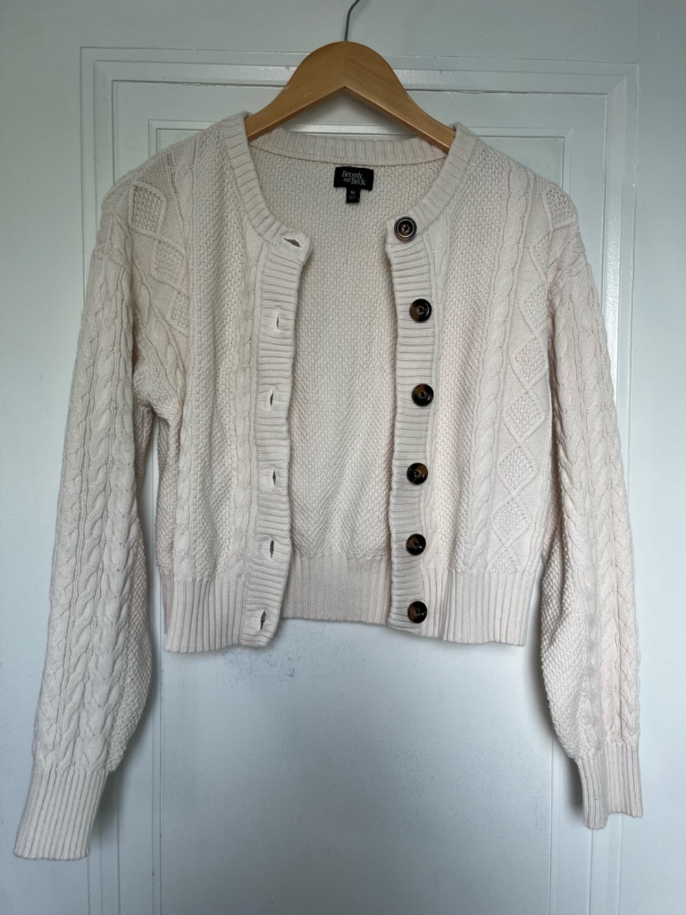 Beverly and Beck Heidi Cable Knit Cardigan - Picture 6 of 7
